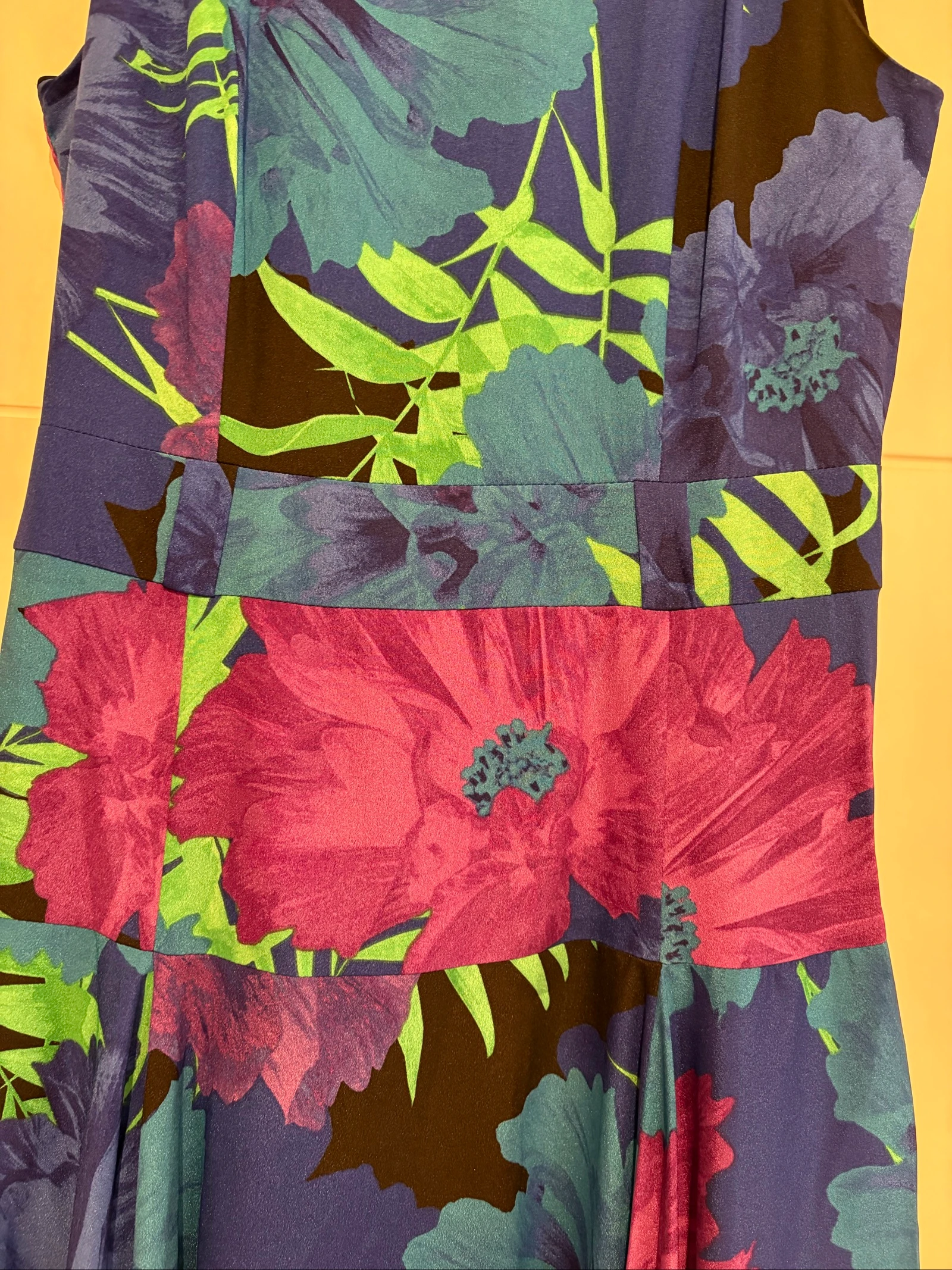 Calvin Klein jurk met bloemenprint blauw/paars, asymmetrisch, maat 4 (US) maat 36/38 – photo 3